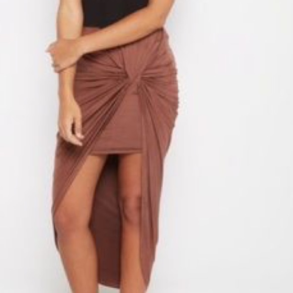 Knot Skirt
